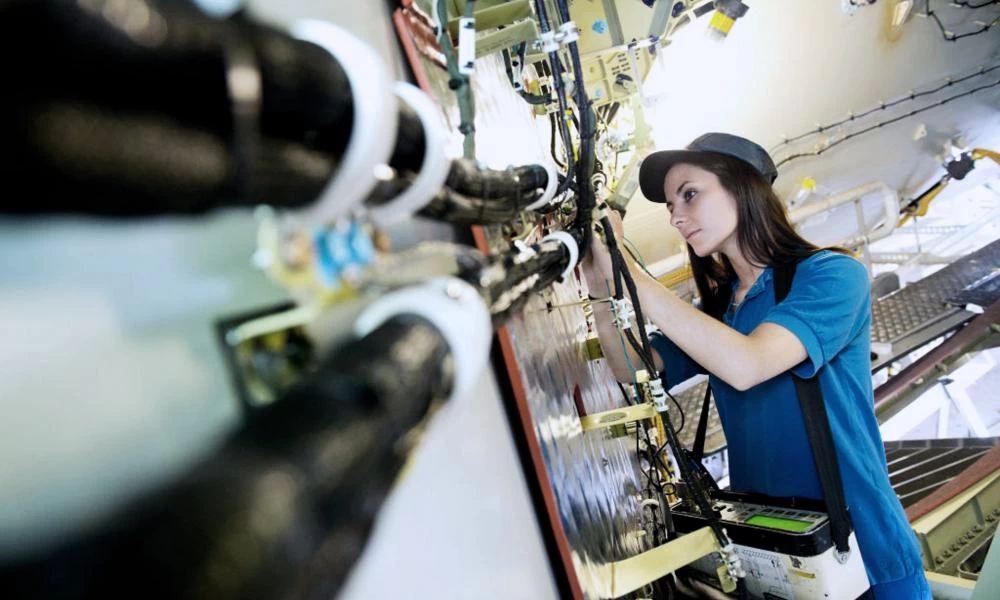 Άσχημα τα οικονομικά της Boeing λόγω πανδημίας - Χιλιάδες απολύσεις